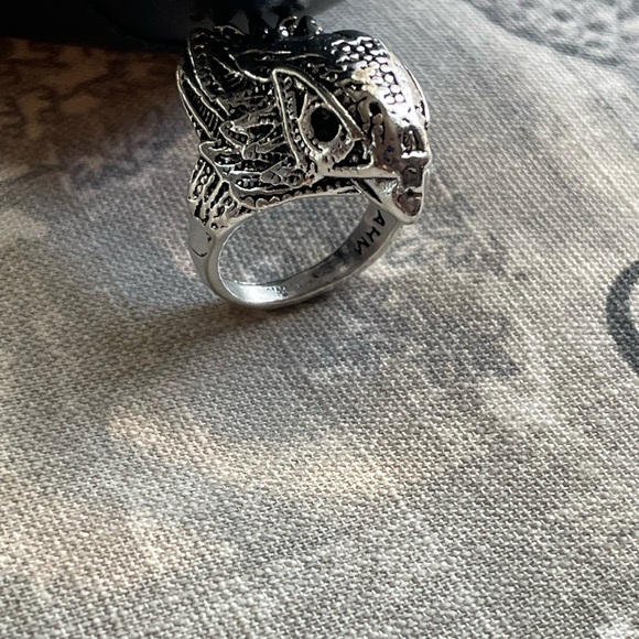 Silver Eagle Head Ring - Picture 2 of 9